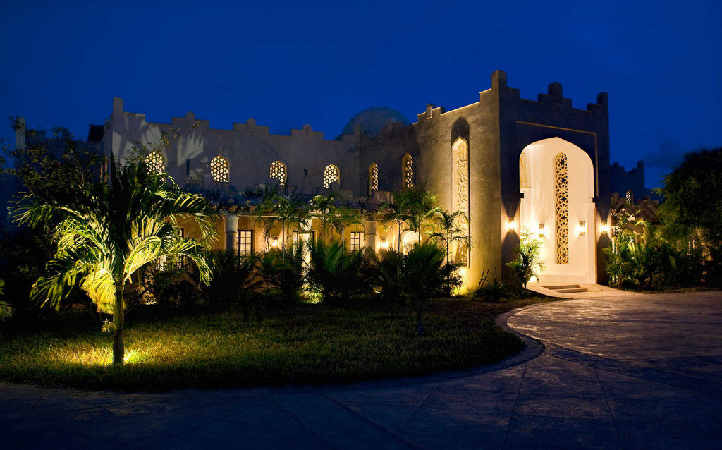 Swahili Villa Coco 2Br Apartment 700M To Beach Момбаса Экстерьер фото