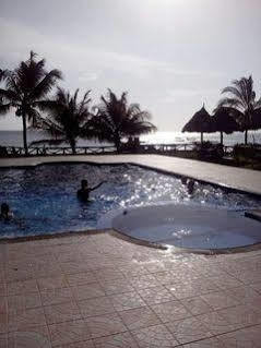 Swahili Villa Coco 2Br Apartment 700M To Beach Момбаса Экстерьер фото